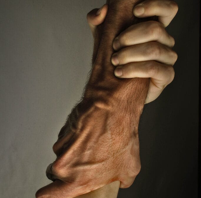 Warum uns Freundlichkeit, Güte und Liebenswürdigkeit glücklicher machen